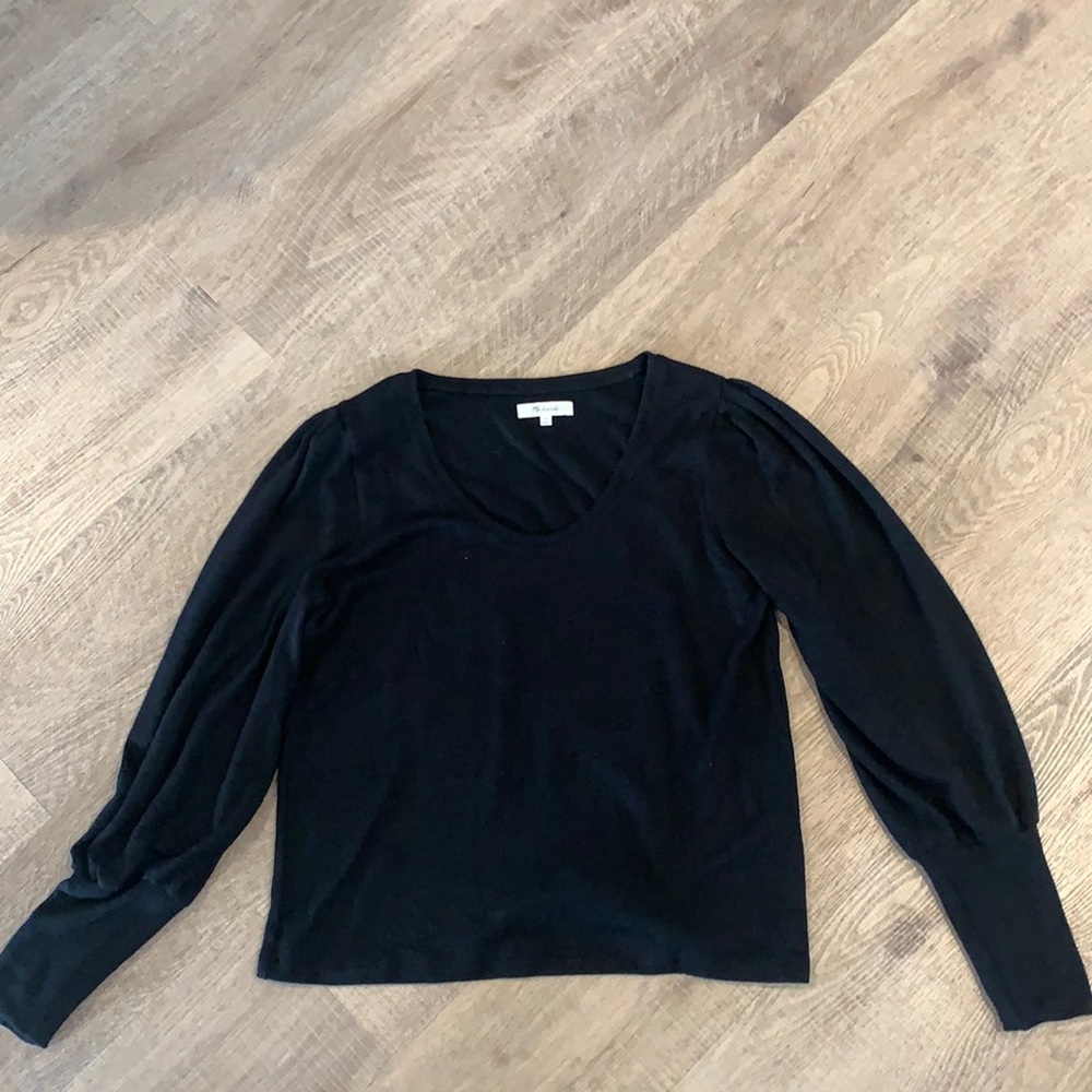 Madewell black top sweater puff sleeve